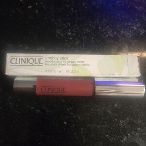 Clinique Chubby Stick Moisturizing Lip Colour Balm - 30 Broadest Berry Color